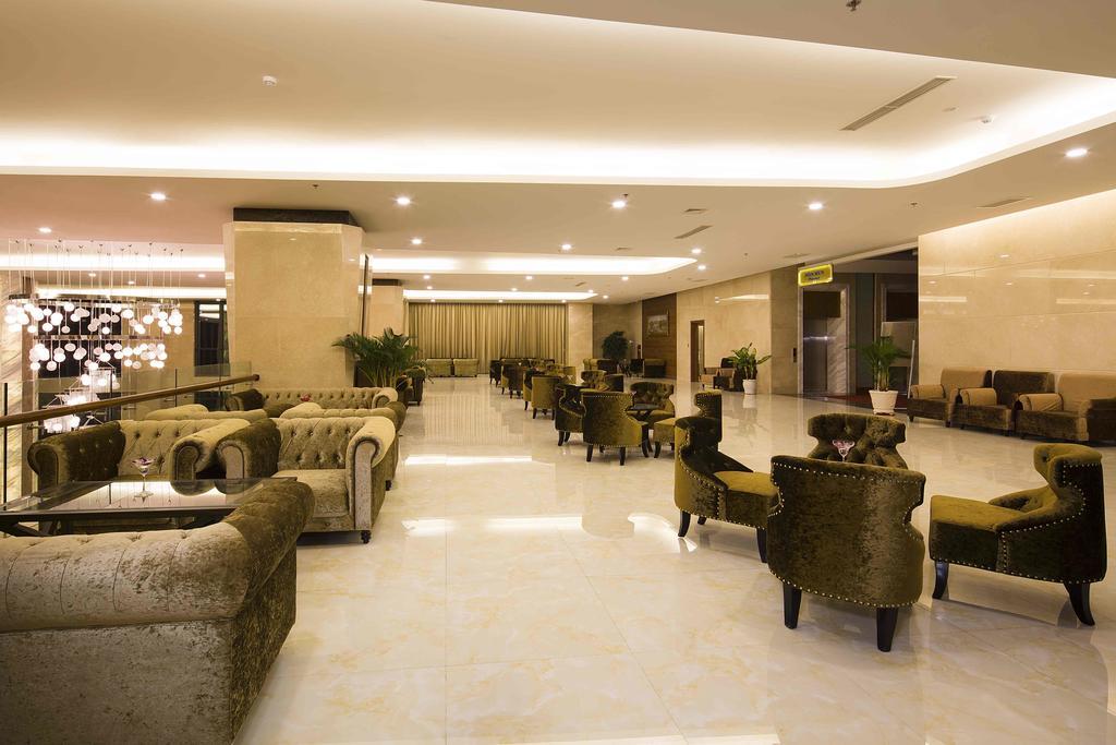 Gold Ocean Apartment Nha Trang Esterno foto