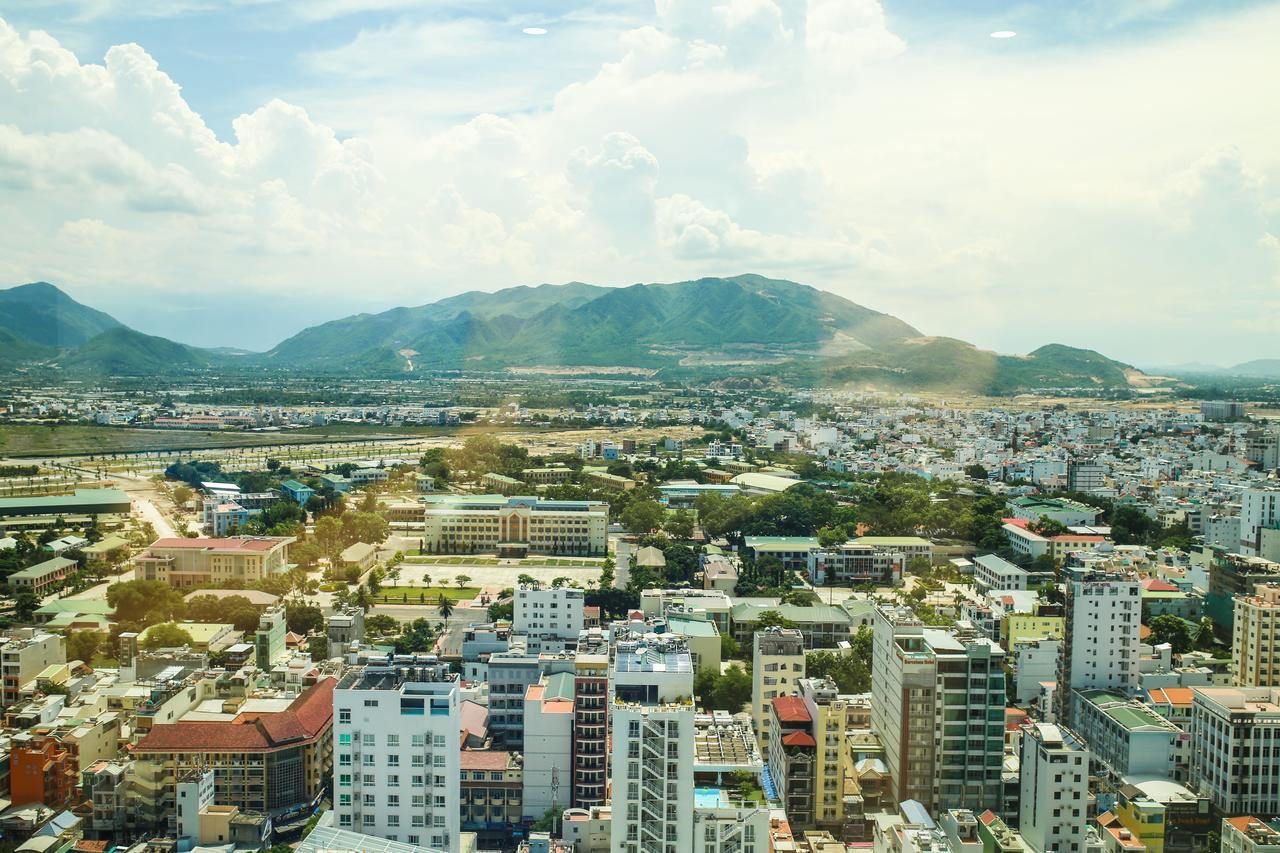 Gold Ocean Apartment Nha Trang Esterno foto